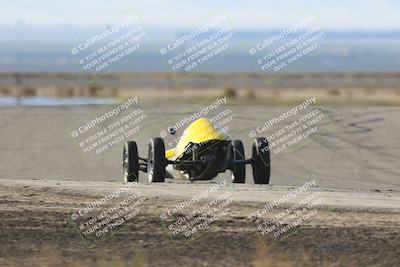 media/Oct-26-2025-CalClub SCCA (Sun) [[8ce1e69566]]/Group 6/Grapevine/